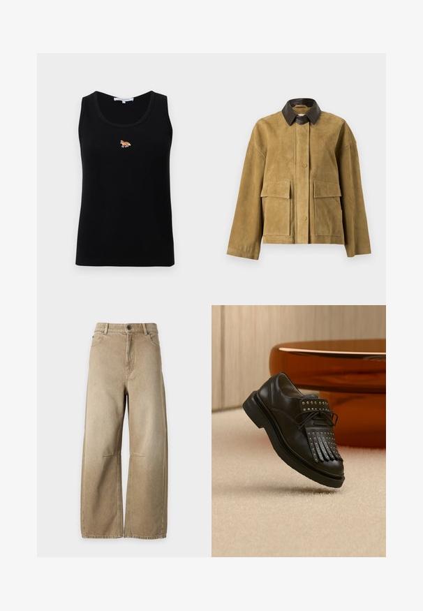 Chaqueta de ante marrón claro con cuello de cuero marrón oscuro, mangas largas, cierre frontal de botones a presión y dos grandes bolsillos frontales con solapa.; Camiseta sin mangas de canalé negra con un pequeño logotipo bordado de un zorro naranja centrado en el pecho.; Vaqueros beige de pierna ancha con botón delantero, cierre de cremallera, bolsillos delanteros y costuras visibles sobre un fondo claro y liso.; Zapato negro de cuero con cordones, flecos decorativos y tachuelas de metal colocado en una alfombra beige cerca de un mueble marrón.