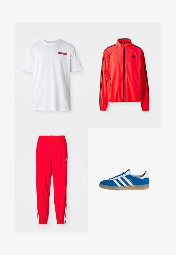 Rød atletisk jakke med høj krave, fuld lynlås, sorte detaljer og sidelommer. Har elastiske manchetter og et let design.; Hvid bomulds t-shirt med rund hals, korte ærmer og en lille rød grafisk detalje på venstre brystområde.; Røde sportstræningsbukser med elastisk talje, hvide stribede detaljer langs siderne og et lille hvidt logo på venstre lår.; Blå og hvide Adidas Gazelle sneaker med gummisål og tre hvide striber, set fra siden på en hvid baggrund.