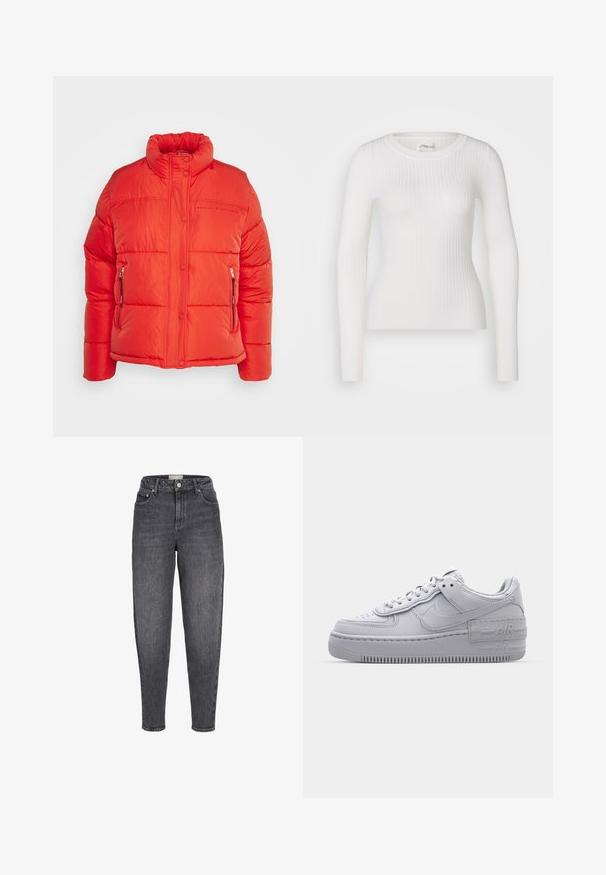 Replay Zimná bunda - red fire; Biely dlhý rukáv ribbed top s okrúhlym výstrihom. Tkanina je hladká, s jemnou textúrou a priliehavým strihom. Žiadne viditeľné kovanie ani vzory.; Čierne vysoký pás umývané džínsové nohavice s prednými vreckami, pútkami na opasok a zapínaním na gombík.; Šedé tenisky Nike Air Force 1 s perforovanou špičkou, hladkým koženým zvrškom, hrubou podrážkou a embosovaným detailom 'AIR' na päte.