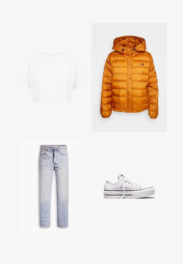 Veste rembourrée orange avec capuche, fabriquée en matériau brillant et matelassé. Elle possède une fermeture à boutons-pression et un petit logo sur la poitrine.; T-shirt blanche raccourcie, à manches courtes, col rond, en tissu lisse, sans motifs visibles ni quincaillerie distincte.; Jean en denim bleu clair avec une coupe droite, dotés d'une fermeture à boutons, de cinq poches et d'un léger délavage sur les jambes.; Baskets basses en toile blanche avec lacets blancs, semelle en caoutchouc, détails à rayures noires, et écusson logo sur la languette et le talon.