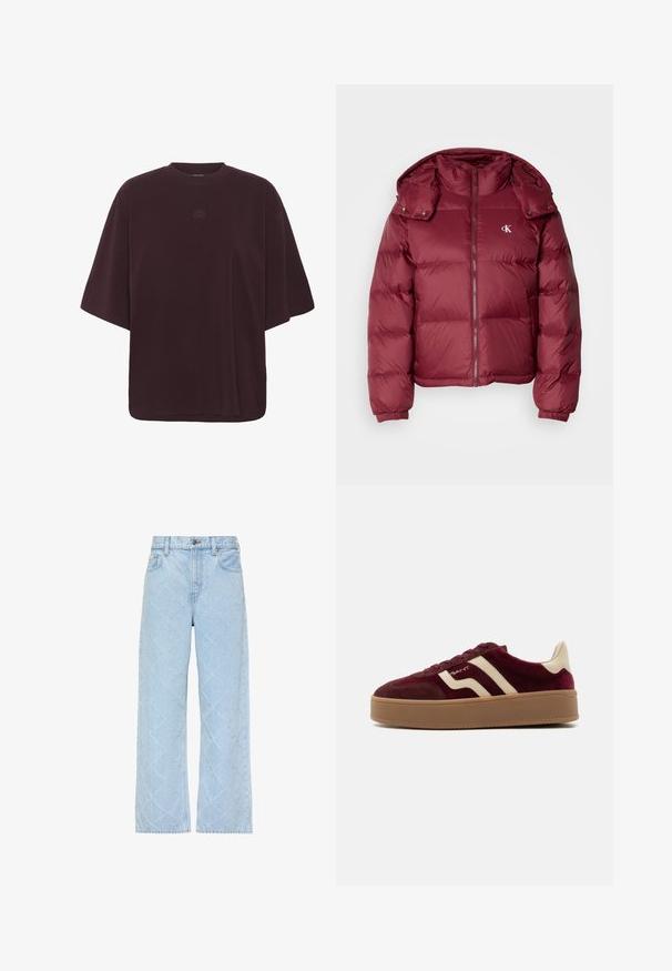 Burgunderfarbene Pufferjacke mit Reißverschluss vorne, abnehmbarer Kapuze, gerippten Bündchen und dem Calvin Klein-Logo auf der Brust. Glatte, glänzende Textur.; Oversized kurzärmliges T-Shirt in dunklemburgunderrot mit Rundhalsausschnitt und kleinem, mittig gesticktem Logo auf der Brust.; Hellblaue Jeans aus Denim mit hoher Taille und weitem Bein, durchgehend mit einem dezenten diamantgesteppten Muster versehen.; Burgunderfarbener Wildleder-Sneaker mit beigen Seitenstreifen, dicker brauner Gummisohle, beigem Fersenschlaufen und burgunderfarbenen Schnürsenkeln, Seitenansicht.