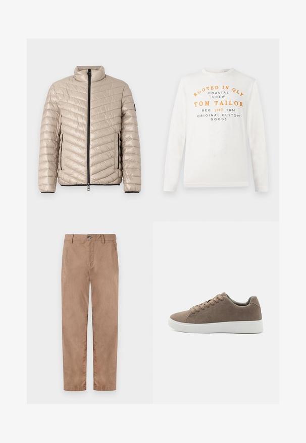 TOM TAILOR LIGHTWEIGHT JACKET - Chaqueta de entretiempo - light cashmere; Camisa blanca de manga larga con texto en naranja y negro que dice "Rooted in QLY Coastal Crew Tom Tailor Reg 1962 TRM Original Custom Goods" en la parte frontal.; TOM TAILOR REGULAR WASHED - Pantalones chinos - caribou beige; Zapatillas de ante marrón con suelas de goma blanca planas, diseño de cordones, punta redondeada y una textura suave. Estilo minimalista con sutiles detalles de costura.