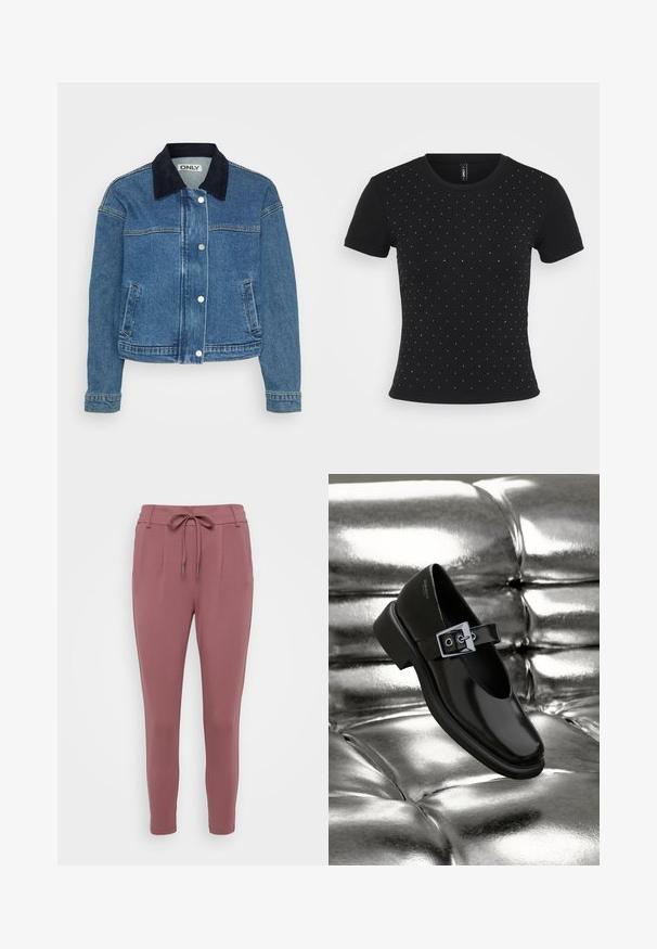 Jeansjacke mit einem dunkelblauen Cordkragen, Druckknöpfen auf der Vorderseite und zwei seitlichen Taschen. Mittellange Ärmel mit Manschettendetails.; Schwarzes kurzärmliges T-Shirt aus Rippstoff, das auf der Vorderseite verstreute Strassakzente für zusätzliche Details aufweist.; Rosenfarbene Hosen mit einem Zugbandbund, schmal zulaufenden Beinen und vorderen Falten. Hergestellt aus einem weichen, dehnbaren Material.; Schwarze Leder-Mary-Jane-Schuhe mit quadratischer Zehenform, einem silbernen Schnallenakzent und einem robusten, niedrigen Absatz, vor einem glänzenden silbernen Hintergrund.