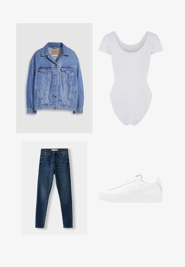Lichtblauwe spijkerjack met overhemdkraag, knoopsluiting, twee borstzakken en zijzakken. Versleten textuur en zichtbaar merklabel.; Witte korte mouw bodysuit met een ronde hals, gemaakt van zachte, elastische stof. Het ontwerp heeft een aangesloten silhouet en een naadloze constructie.; Donkerblauwe denim skinny jeans met een klassiek vijf-pocket ontwerp, versterkte stiksels en een knoopsluiting. Gladde textuur, geen patronen.; Witte platte sneakers met leren bovenzijde, ronde neus en vetersluiting. Voorzien van zijperforaties en subtiele branding op de hak.