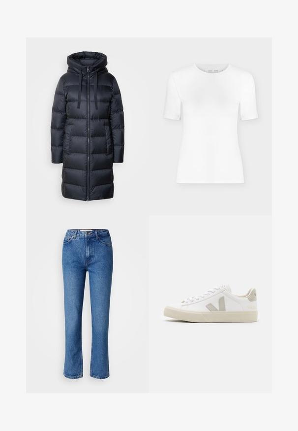Marc O'Polo Páperový kabát - navy; Biele tričko s krátkym rukávom a okrúhlym výstrihom, úzkym strihom a rebrovanou textúrou látky, zobrazené na jednoduchom svetlosivom pozadí.; Modré denimové džínsy so strihom rovného nohu, s klasickým päťvreckovým dizajnom, oranžovým prešívaním a zapínaním na gombík.; Biele tenisky vyrobené z kože s šedými akcentmi vo forme V loga, textúrovaná gumová podrážka, biele šnúrky a polstrovaný jazyk a golier.