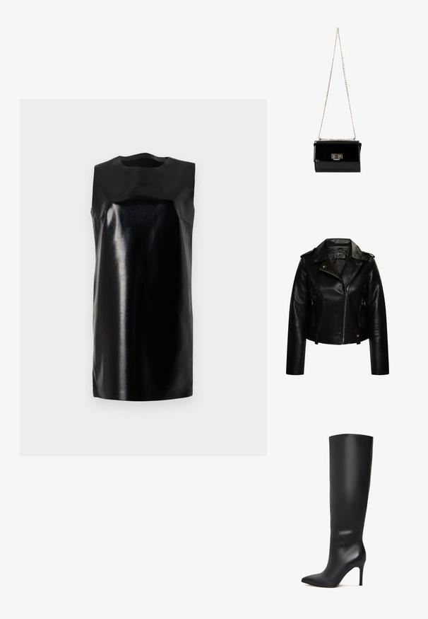 Schwarze Leder-Bikerjacke mit Reißverschluss vorne, eingekerbtem Kragen und auffälligen goldenen Beschlägen. Verfügt über Reißverschlusstaschen und eine taillierte Passform.; Schwarzes ärmelloses Kleid aus glänzendem Material, mit rundem Ausschnitt, klaren Linien und gerader Silhouette. Glatte Textur, keine sichtbaren Beschläge.; Schwarze kniehohe Stöckelschuhstiefel aus Leder mit spitzer Zehenform und glänzender, glatter Oberfläche. Verfügt über einen hohen, schlanken Absatz für eine verlängerte Silhouette.; Schwarz glänzende Handtasche aus Lackleder mit einem goldenen Kettenriemen, rechteckige Form, mit einem Verschluss mit Klappe und einem metallischen Logo-Akzent.