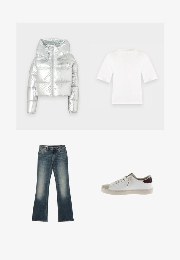 Silberner metallischer Daunenjacke mit cropped Design, übergroßer Kapuze, Reißverschluss und gestepptem Textur; verfügt über elastische Bündchen.; Weißes Kurzarm-T-Shirt mit Rundhalsausschnitt, geradem Schnitt und glatter Stofftextur, dargestellt auf einem flachen hellgrauen Hintergrund.; Blaue ausgewaschene Denim-Jeans mit Bootcut-Passform, Frontreißverschluss, Knopfverschluss und Fünf-Taschen-Stil.; Weißer Sneaker mit einer grauen Wildleder-Zehenkappe und einem glitzernden burgunderfarbenen Absatz. Verfügt über flache Schnürsenkel und ein minimalistisches Design.