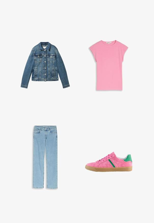 Denim jacket in medium blue met lange mouwen, knoopsluiting, twee borstzakken en een rechte kraag. Zachte textuur met lichte vervaging.; Roze geribbelde korte mouw top van breiselen met een ronde hals, kleine opgerolde mouwen en een klein maatlabel binnenin de kraag.; Lichtblauwe rechte spijkerbroek met knopen aan de voorkant, ritssluiting en vijfzakkenmodel, vlak uitgespreid op een witte achtergrond.; Roze suède sneakers met groene hielaccent en strepen. Heeft een ronde neus, vetersluiting aan de voorkant en een gumrubberen zool. Geperforeerde details aan de zijkanten.
