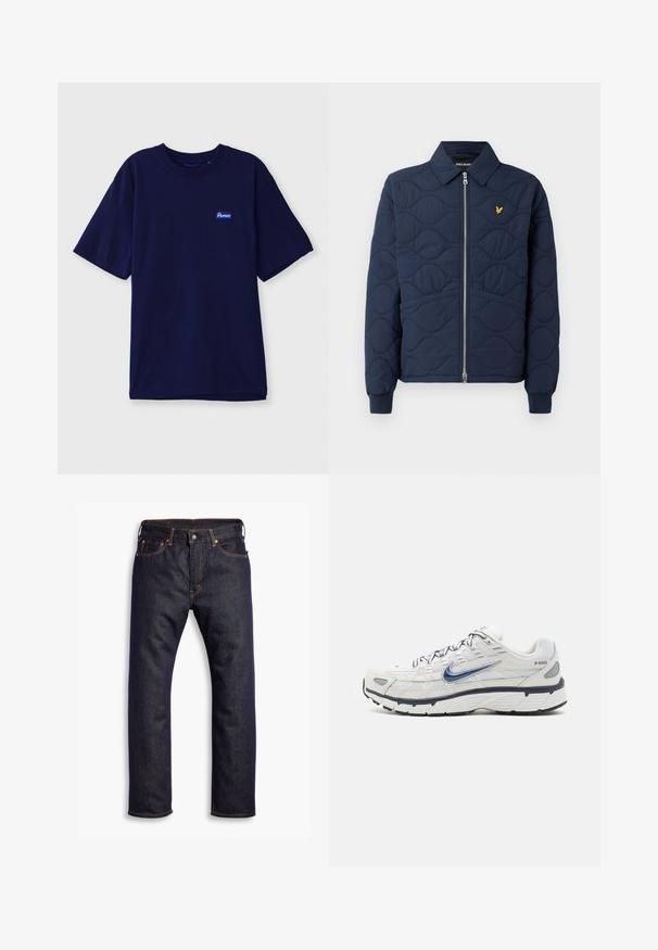 Navy-blau gesteppte Jacke mit Reißverschluss, spitzem Kragen, Rippbündchen und einem kleinen goldenen Logo auf der Brust. Glatte Textur mit Wellenmustern.; Hemd aus navyblauem Baumwollstoff mit Rundhalsausschnitt, kurzen Ärmeln und einem kleinen rechteckigen Markenetikett in Blau und Weiß auf der linken Brust.; Dunkelblaue gerade geschnittene Jeans aus Denim mit fünf Taschen und orangefarbenen Kontrastnähten, flach auf einem weißen Hintergrund ausgelegt.; Nike Sportswear P 6000 UNISEX - Sneaker low - phantom/obsidian/summit white/white/black/metallic silver