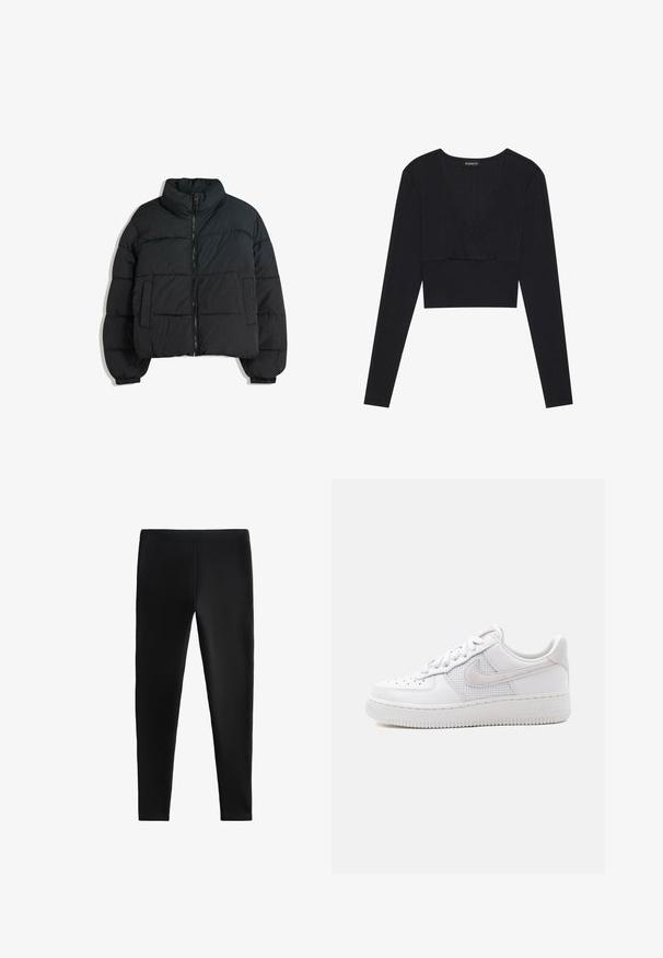 Sort pufferjakke med høj krave, polstret design, frontlynlås og to sidelommer. Har elastiske manchetter og letvægtsmateriale.; Sort ribbet langærmet cropped top med en dyb V-halsudskæring og en tætsiddende silhuet, der har et sømløst design og en blød tekstur.; Sorte leggings lavet af strækbart stof, med en tætsiddende design uden synlige sømme eller lommer, velegnet til forskellige aktiviteter.; Hvid Nike Air Force 1 sneaker med lavt snit, hvide snørebånd, perforeringer på tåboksen og netpanel bag Nike swoosh-logoet.
