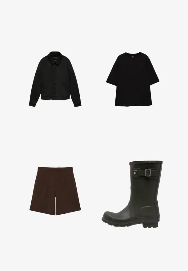 Zwarte jas met lange mouwen, kraag en twee zijzakken, verborgen knoopsluiting aan de voorkant en zoom in de taille, weergegeven op een witte achtergrond.; Zwarte oversized T-shirt met korte mouwen en ronde hals, gemaakt van gladde stof, plat uitgestald op een witte achtergrond.; Donkerbruine knielange op maat gemaakte shorts met riemlussen en voorplooien, plat weergegeven op een witte achtergrond.; Zwarte rubberen regenlaars met een ronde neus, een gespband aan de bovenkant en een geprofileerde buitenzool voor grip.