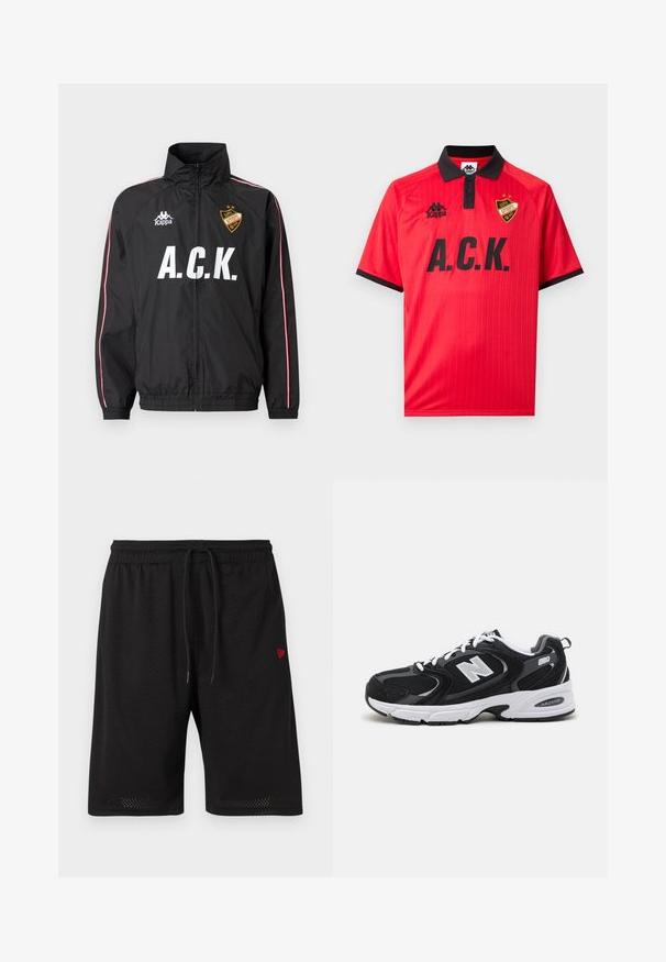 Schwarze Sportjacke mit Reißverschluss, weißem "A.C.K."-Schriftzug, Kappa-Logo auf der linken Brust, rot-weißen Streifen entlang der Ärmel und einem gelben Abzeichen auf der rechten Brust.; Rotes Sporttrikot mit kurzen Ärmeln, schwarzem Kragen und Bündchen, schwarzem "A.C.K."-Text, Kappa-Logo und einem Wappenschild mit zwei Sternen auf der Brust.; Schwarze Mesh-Shorts mit elastischem Bund, verstellbarem Kordelzug und kleinem roten Logo auf der linken Seite. Leichter und atmungsaktiver Stoff.; Schwarze und graue Sportschuhe mit Obermaterial aus Mesh und Wildleder, ausgestattet mit einer weißen Zwischensohle, Schnürsenkeln und einem markanten "N"-Logo an der Seite.