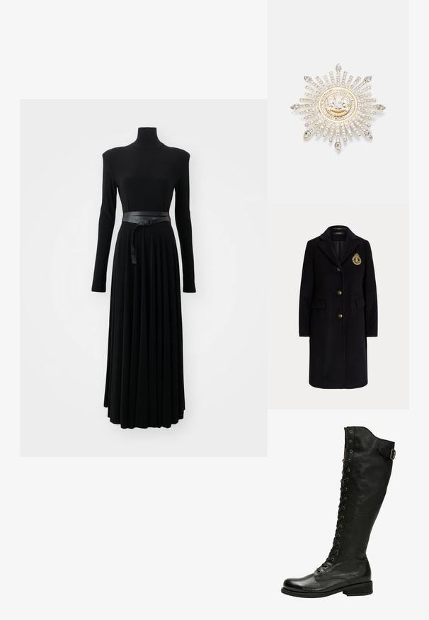Schwarzer langer Wollmantel mit goldenen Knöpfen und einem gold bestickten Wappen auf der linken Brustseite, mit einem Reverskragen und Pattentaschen.; Norma Kamali SHOULDER PAD TURTLE FLARED DRESS TO MIDCALF - Jerseykleid - black; Schwarze Leder-Knöchelstiefel mit Schnürung vorne, silbernen Ösen und seitlichem Schnallenverschluss. Verfügt über eine strukturierte Oberfläche und einen gestapelten Absatz.; Silberne Brosche mit einem Sonnenstrahlen-Design, verziert mit klaren Rhinestones und einem goldakzentuierten, kreisförmigen Zentrum mit einem Emblem.