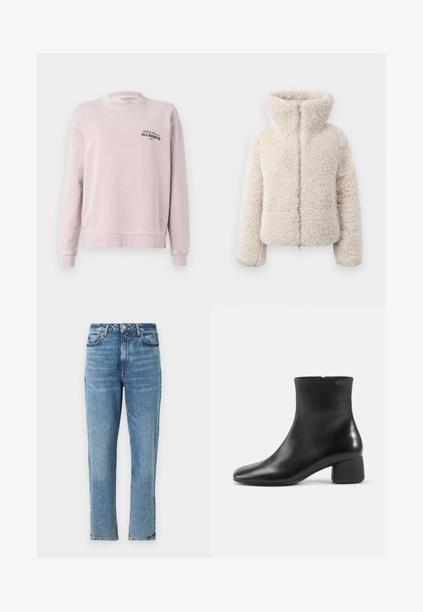 Cremefarbene Kunstpelzjacke mit hohem Kragen, Reißverschluss und strukturierter, flauschiger Oberfläche. Verfügt über lange Ärmel und eine cropped Silhouette.; Hellrosa Sweatshirt mit langen Ärmeln, Rundhalsausschnitt, gerippten Bündchen und schwarzem Schriftzug "Infinite Summer ALLSAINTS London" auf der linken Brust.; Hellblaue Denim-Jeans mit hoher Taille, geradem Bein Design und verblasster Textur. Mit silbernem Hardware und kontrastierenden Nähten.; Schwarzer Lederknöchelstiefel mit abgerundeter quadratischer Spitze, seitlichem Reißverschluss und klobigem niedrigem Absatz auf schlichtem hellem Hintergrund.