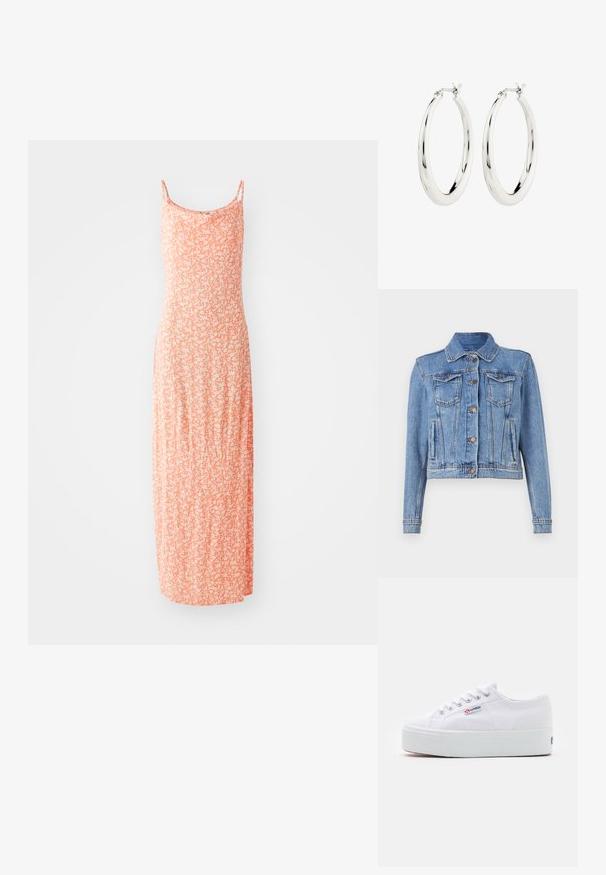 Veste en denim bleu clair avec un devant à boutons, deux poches poitrine et des manches droites ; présente des coutures visibles et un col classique.; Robe maxi en doux mélange de coton, de couleur orange clair avec un motif floral blanc, à fines bretelles et à la silhouette ajustée.; Baskets en toile blanches avec une épaisse semelle plateforme blanche, bout rond et œillets en métal pour les lacets. Logo de la marque affiché sur le côté.; Boucles d'oreilles créoles en argent avec une finition lisse et brillante. Forme circulaire, dotée d'un fermoir sécurisé. Design simple et élégant.