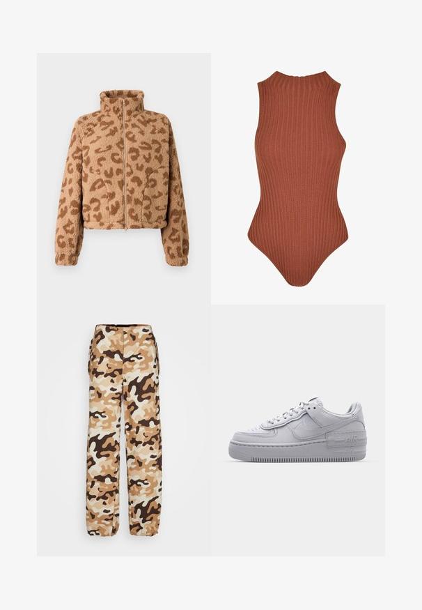 Veste courte en fausse fourrure couleur beige avec des taches léopard marron, col haut et fermeture éclair devant, dotée d'une texture douce et de poignets élastiques.; Body marron côtelé avec un col haut, sans manches, et une silhouette cintrée. Fabriqué en tissu extensible, adapté pour le superposition.; Envii PANTS - Pantalon classique - desert; Basket en cuir lisse gris Nike Air Force 1 avec un bout perforé, une semelle épaisse et un détail 'AIR' en relief sur le talon.
