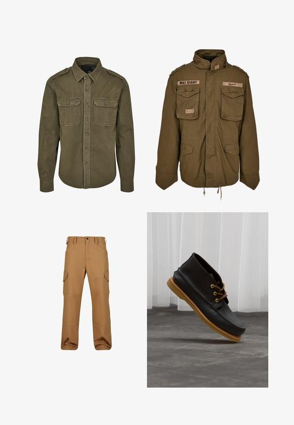 Olivegrüne M65-Jacke mit Stehkragen, zwei Brusttaschen, verstellbarem Taillenzug und aufgenähten Patches auf den Schultern.; Olivgrünes Button-Down-Shirt aus Baumwolle. Verfügt über einen Kragen, zwei Brusttaschen mit Klappen und strukturierte Schultern mit sichtbaren Nähten.; Braune Cargo-Hosen aus strapazierfähigem Material, mit mehreren Taschen, lockerer Passform und verstärkten Nähdetails.; Schwarze Lederschuhe mit glatter Oberfläche, runder Zehenform, braunen Schnürsenkeln und hellbraunen Gummisohlen. Logo an der Seite geprägt.