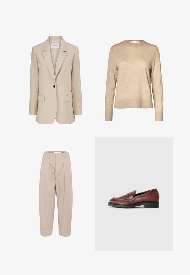 Modström GALE BLAZER - Manteau court - powder sand; Pull en laine beige à manches longues avec col rond et poignets et ourlet côtelés, présenté sur fond blanc.; Pantalons en mélange de coton beige, à coupe ample, avec des plis sur le devant, une taille et des chevilles raccourcies. Design simple, sans motifs ni accents.; Mocassins en cuir marron avec un détail de couture en forme d'apron, bout arrondi et semelle en caoutchouc noir à faible épaisseur. Marque estampée sur le côté.