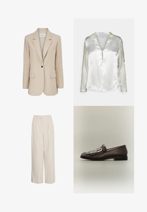 Modström GALE BLAZER - Krátky kabát - powder sand; STUDIO ID ALYSSA - Blúzka - champagne; Krémové nohavice s vysokým pásom a širokými nohami, so záhybmi, vyrobené z hladkej látky, s čistým dizajnom a prispôsobeným strihom.; Tmavohnedý kožený mokasín s detailom strapcov a zlatou prackou na neutrálneho pozadí, bočný pohľad.