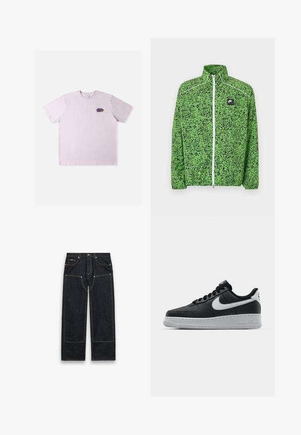 Groen-zwart Nike Air jack met volledig ritssluiting, opstaande kraag en witte ritssluitingdetails.; Roze katoenen T-shirt met korte mouwen, met een klein meerkleurig logo op de linkerborst. Eenvoudig, ontspannen ontwerp.; Zwarte denim jeans met rechte pijpen, verstevigde kniepatches, zichtbare gele stiksels, voor- en achterzakken, en een knoopsluiting in de taille.; Zwarte lederen sneaker met een textuur oppervlak, witte Nike swoosh, grijze zool, ronde neus en vetersluiting. Bevat perforaties op de neus.