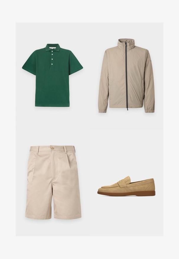 Leichte, beige Jacke mit hohem Kragen, Frontreißverschluss, elastischen Bündchen und seitlichen Taschen. Glattes, strukturiertes Material mit minimaler Nahtführung.; Dunkelgrünes Poloshirt aus Baumwolle, mit klassischem Kragen, kurzen Ärmeln und einer Knopfleiste mit vier weißen Knöpfen.; Beige knielange Shorts mit vorne Knopf- und Reißverschluss, Gürtelschlaufen und Seitentaschen.; Beiger Herren-Slipper aus Wildleder mit brauner Gummisohle und einem Riemen-Detail über dem Spann, seitlich auf einfarbigem Hintergrund gezeigt.