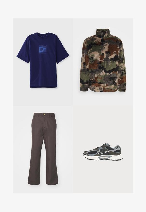 Fleecejakke i en camouflagemønster med grønne, brune og sorte nuancer. Høj krave og lynlås lukning, blød tekstur overalt.; Marineblå bomulds T-shirt med korte ærmer, prydet med en blå grafik af en bjørn og teksten "PENFIELD MASSACHUSETTS" i en firkantet form på forsiden.; Brune, lige ben bukser lavet af bomuld. Har en frontknap lukning, bæltestropper og sidelommer. Simpelt, rent design.; Grå og sort atletisk sko med hvid sål og hvid Nike swoosh-logo på en ensfarvet lys baggrund.