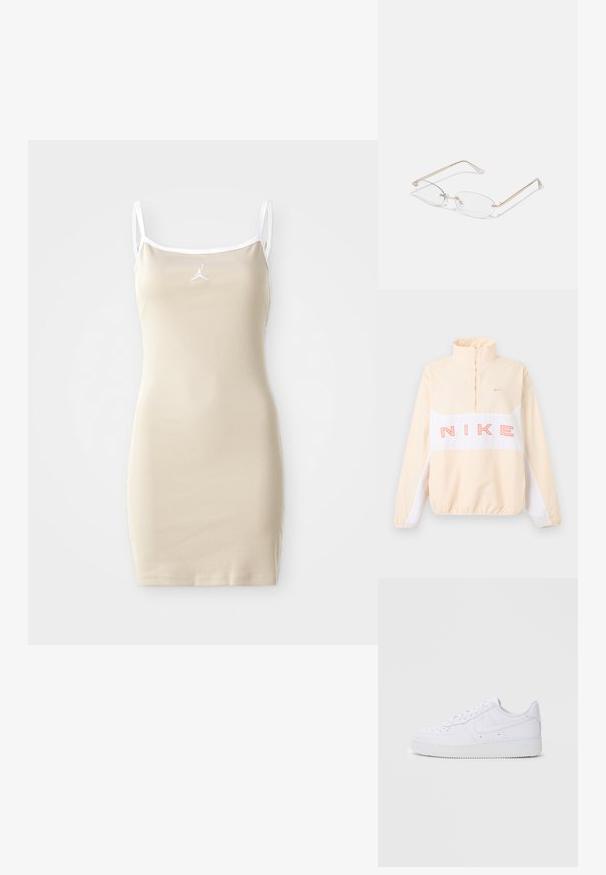 Beige ja valkoinen Nike-poolopaita neljänneksen vetoketjulla, elastisilla resoreilla ja helmalla, iso vaaleanpunainen "NIKE"-teksti rinnassa ja pieni Swoosh-logo vasemmassa rinnassa.; Beige senza maniche con sottili spalline, texture a coste e bordi bianchi. Presenta un piccolo logo al centro sopra il décolleté.; Valkoiset Nike Air Force 1 -tennarit, joissa on nahkainen yläosa, pyöreä kärki, nauhakiinnitys, pehmustettu kaulus ja kuvioitu kumipohja.; Kultaiset metalliset silmälasit, joissa on ovaalit linssit, kapeat tangot ja läpinäkyvät nenätyynyt. Ominaisuuksiin kuuluvat hienovaraiset saranaakkoset ja läpinäkyvät linssit.