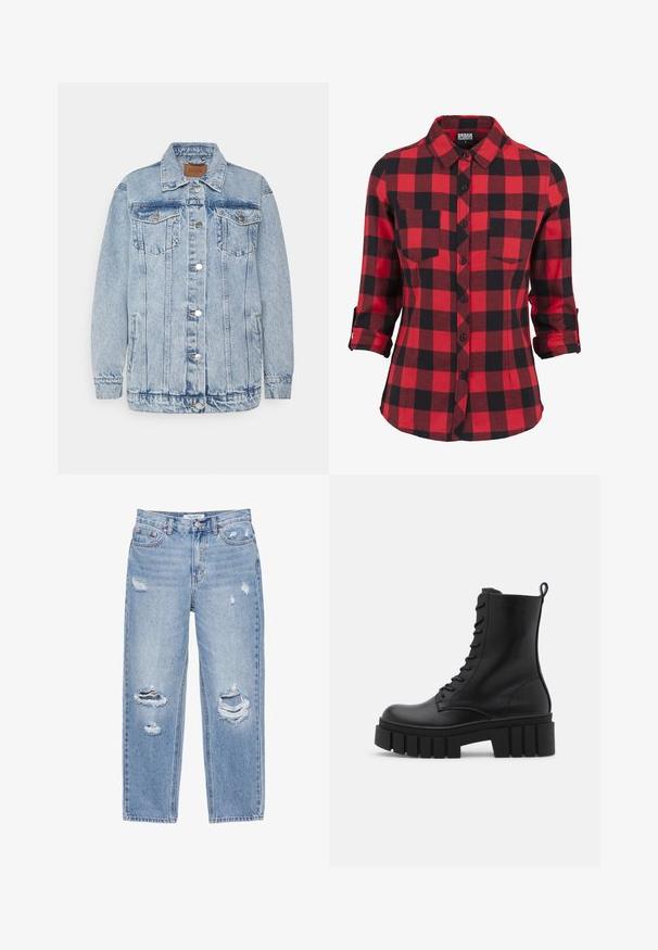 Lichtblauwe denimjas met een knoopsluiting aan de voorkant, twee borstzakken en zijzakken. Voorzien van een klassieke kraag en gestikte details.; Rood en zwart geruite flanellen shirt, lange mouwen met opgerolde manchet, spitse kraag, twee borstzakken, knoopsluiting aan de voorkant, zachte textuur.; Lichtblauwe rechtvallende spijkerbroek met versleten gaten op beide benen, vijfzakkenmodel en knoopsluiting in de taille.; Zwarte leren enkelboot met een chunky, gegroefd zool, vetersluiting aan de voorkant en een trekband op een gladde witte achtergrond.