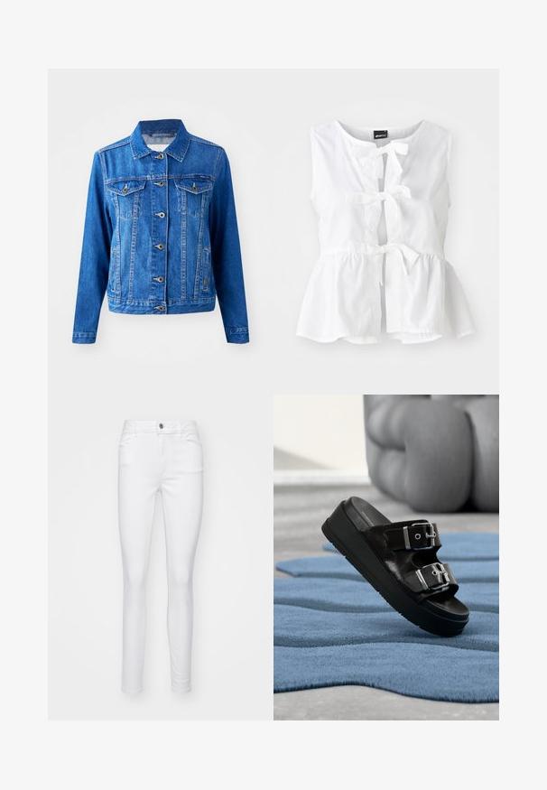 Blaue Jeansjacke mit Kragen, vorderem Knopfverschluss, zwei Brusttaschen und Seitentaschen. Verfügt über Kontrastnähte und eine leicht taillierte Passform.; Weißes ärmelloses Oberteil aus leichtem Material, mit Peplum-Saum, vorderen Bindebändern und Schlüssellochöffnung, sowie einem runden Ausschnitt.; Weiße, schmale Jeans aus Jeansstoff, mit einem Vorderknopfverschluss, fünf Taschen und einer glatten Textur des Stoffes.; Schwarze Slide-Sandale mit zwei silbernen Schnallen, Plateau-Sohle, auf einem strukturierten blauen Teppich platziert, mit verschwommenem beigem Möbel im Hintergrund.
