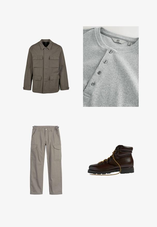 Khaki utilityjack in een katoenmix, met een rechte snit, twee borstzakken en knoopsluitingen op de mouwen. Soepele textuur en een minimalistisch ontwerp.; Grijze gebreide shirt met lange mouwen en een ronde halslijn, vijf knopen sluiting, ribbelstructuur en een slim fit ontwerp. Label geeft maat M aan.; Cargo broek in lichtgrijze stof, met twee grote zijzakken, voorzakken, een knoopsluiting en een losse pasvorm.; Bruine leren wandelschoen met een ronde neus, gestructureerd oppervlak, gele veters en metalen oogjes. Heeft een robuuste zwarte rubberen zool.