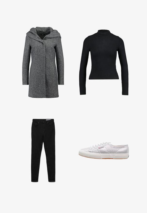Grijze wollen mixjas met een capuchon, voorrits en twee zijzakken. Heeft een textuurstof en een recht gesneden ontwerp.; Zwart langemouwen turtleneck top gemaakt van ribbelstof, met een aansluitend ontwerp en slanke silhouette. Geen patronen of accenten.; Zwarte denim jeans met een slanke pasvorm, voorzien van een taille op middenhoogte, vijf zakken, metalen knoopsluiting en subtiele stiksel-details.; Zilveren glitter sneakers met een witte rubberen zool, voorzien van een ronde neus, vetersluiting en een logo-patch aan de zijkant.