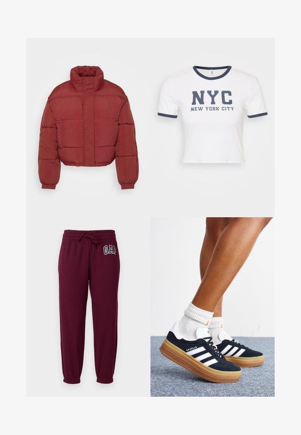 Doudoune rouge, cropped, avec un col haut, des poignets élastiques et un tissu lisse et texturé. Présente un matelassage carré et une fermeture à l'avant.; T-shirt blanc cropped avec un col et des manches côtelés bleu marine, arborant "NYC" et "NEW YORK CITY" imprimés en bleu foncé.; GAP Petite HERITAGE - Pantalon de survêtement - ruby wine; Jambes portant des chaussettes blanches et des baskets Adidas Gazelle noires avec des bandes blanches et des semelles épaisses marron sur un sol recouvert de moquette grise.