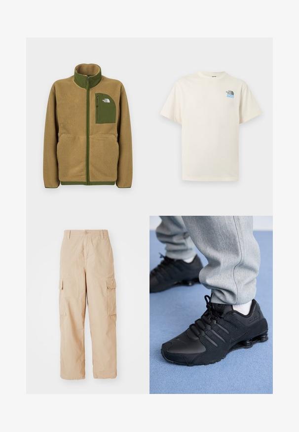 Tan fleece lynlåstrøje med olivengrøn kant og brystlomme med The North Face-logo.; Off-white T-shirt med korte ærmer, rund hals og lille sort og blå The North Face-logo på venstre bryst.; Beige cargo bukser med afslappet pasform, lavet af letvægtsstof, med to sidelommer og en knaplukning i taljen.; Person iført sorte Nike Shox sneakers og grå joggingbukser, der står på lyseblåt tæppe.