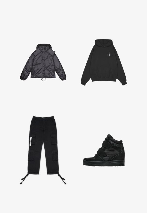 Sort pufferjakke med blank overflade, hætte og strukturerede paneler. Har elastiske manchetter og justerbar snor i taljen.; Pegador Hættetrøje - washed black; Pegador TANAMI WIDE PANTS - Cargobukser - black; Sorte høj-top sneakers lavet af ruskind og mesh, med velcro-remme, en glat overflade og en struktureret gummisål for godt greb.