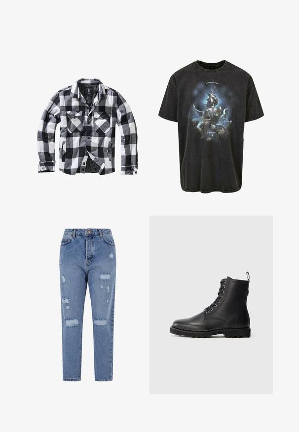 Schwarz-weiße und graue karierte Jacke mit langen Ärmeln, zwei Brusttaschen mit Knopfklappen und seitlichen Einschubtaschen, Vorderseite offen mit sichtbaren Knöpfen.; Schwarzes Grafik-T-Shirt aus Baumwolle. Mit einem großen, künstlerischen Druck von mythologischen Figuren auf einem Hintergrund mit blauem und grauem Farbverlauf.; Hellblaue Denim-Jeans mit hoher Taille, geradem Bein und einem verwaschenen Design, das Risse und fransige Kanten aufweist.; Schwarze Lederstiefelette mit runder Zehenform, Schnürdesign und Metallösen. Verfügt über eine strukturierte Sohle und einen Zuglasche an der Ferse für einfachen Einstieg.