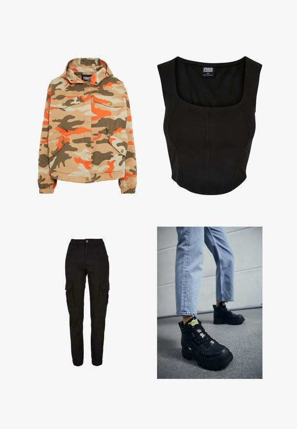 Chaqueta de camuflaje con capucha. Hecha de algodón, con patrones en naranja, marrón y beige, dos bolsillos frontales y puños elásticos.; Top corto negro de tirantes con escote redondeado, hecho de una tela suave y elástica. Presenta un diseño ajustado y costuras mínimas.; Pantalones cargo negros con cintura alta, bolsillos laterales con solapa, bolsillos delanteros, trabillas para cinturón, cierre con botón y puños elásticos.; Zapatillas altas negras con suela gruesa, con diseño de cordones, acentos de logo y etiquetas amarillas. Combinadas con unos vaqueros cortos de color azul claro.