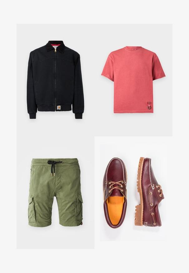 Schwarze Arbeitsjacke mit Reißverschluss, Rippbündchen an Ärmeln und Saum, Cordkragen, Seitentaschen und kleinem Carhartt-Logoaufnäher am unteren Saum.; Kurzärmeliges, ausgeblichenes rotes T-Shirt mit Rundhalsausschnitt, kleinem Markenpatch und Metallringsdetail nahe dem unteren Saum.; Olivegrüne Baumwoll-Cargo-Shorts mit seitlichen Taschen, einem Kordelzugbund mit goldfarbenen Beschlägen und einer weichen, strukturierten Oberfläche.; Bordeauxfarbene Lederschuhe mit braunen Gummisohlen, runder Zehenform, weißen Nähten und goldenen Ösen. Das Innenfutter weist eine gelbe Beschichtung auf.