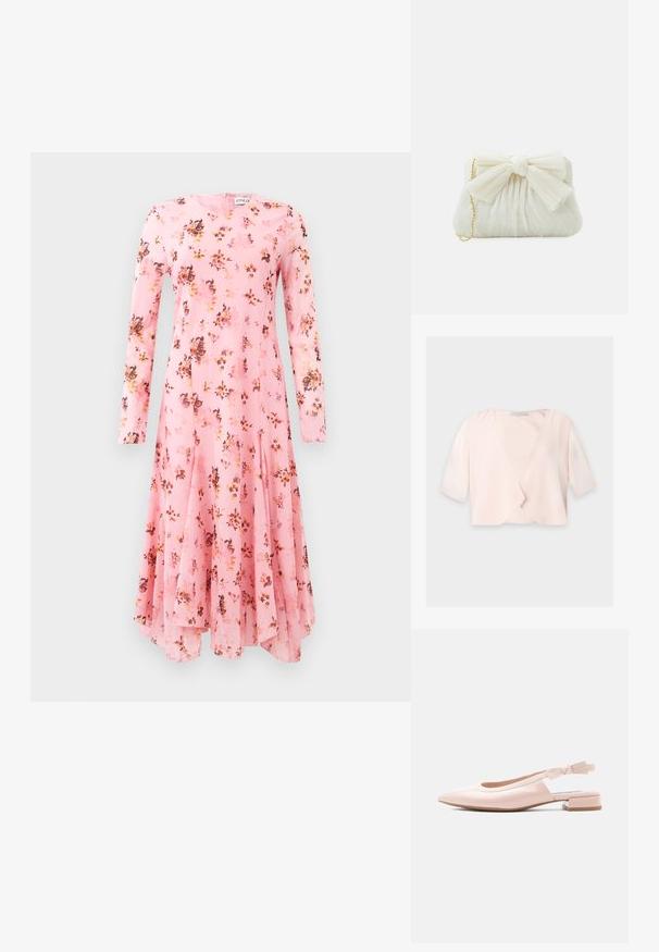 Lyserød cropped bluse med halvlange ærmer og et løst, åbent frontdesign på ensfarvet baggrund.; Langærmet pink kjole med blomsterprint, der har rund halsudskæring og flagrende kant. Letvægtigt stof med en glat tekstur.; Skinnende bleg rosa slingback flad sko med lav blokhæl og mærkejusterbar rem på lys baggrund.; Hvid plisseret clutch-taske med en fremtrædende sløjfedetalje og en guldkædetras. Blød tekstur med et samlet design på forsiden.
