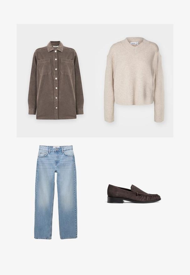 Brun fløjlsskjorte med krave, frontlukning med knapper og to brystlommer. Har lange ærmer og et struktureret stofdesign.; Weekday REESE V NECK - Striktrøje - light mole; Lyseblå denimbukser med lige ben, fem-pockets stil og synlige syninger. Stofmaterialet har en blød, let falmet tekstur.; Brune ruskinds loafers med en lav sort hæl og samlet detaljering foran. Glat tekstur, rund tå og minimalistisk design.