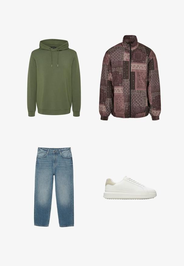 Windbreaker-Jacke mit einem bordeauxrot-braunen Patchwork-Muster, das Bandana-Designs umfasst, Reißverschluss und elastische Bündchen hat.; Olivgrüner Hoodie aus weichem Material, mit einer geräumigen Kapuze mit Kordelzügen sowie gerippten Bünden und Saum für eine angenehme Passform.; Blaue Jeans aus Denim mit geradem Bein Schnitt, fünf Taschen Stil, Knopfverschluss und heller Ausbleichung an den vorderen Oberschenkeln.; Weiße Sneakers aus glattem Leder mit einer texturierten, beigen Fersenapplikation, runden Schnürsenkeln, einem flachen Design und einer Gummisohle.