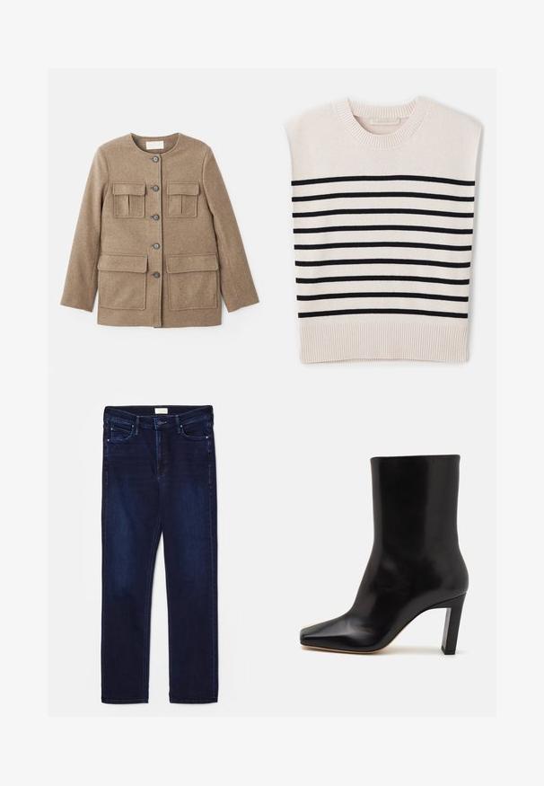 Vanessa Bruno ENGEL - Mantel - marron chine; Vanessa Bruno CASSANDRA - Trui - ecru/marine; Donkerblauwe spijkerbroek met slim fit, vijf zakken, stikselaccenten en rechte pijpen. Voorzien van een knoop- en ritssluiting.; Zwarte leren enkellaars met een spitse neus, taps toelopende blokhak en een gladde textuur, met een slanke silhoutte en een minimaal ontwerp.