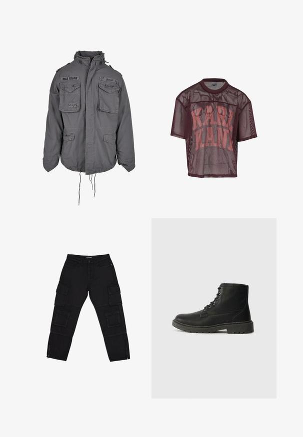 Militärstil graue Jacke mit hohem Kragen, mehreren Fronttaschen, verstellbarem Kordelzugsaum und gestickten Textdetails.; Bordeauxrotes Mesh-Kurzarmshirt mit Rundhalsausschnitt und kontrastierendem pinkfarbenem "KARL KANI"-Schriftzug auf der Vorderseite. Leichtes und atmungsaktives Design.; Schwarze Cargo-Hosen aus robustem Stoff, ausgestattet mit mehreren Cargotaschen, Reißverschluss-Ärmeln und geraden Beinen mit dezenten Nähdetails.; Schwarze Leder-Ankle-Boots mit Schnürdesign, dicker Gummisohle, strukturiertem Finish und verstärkten Nähten. Mit minimalistischer Markenkennung.