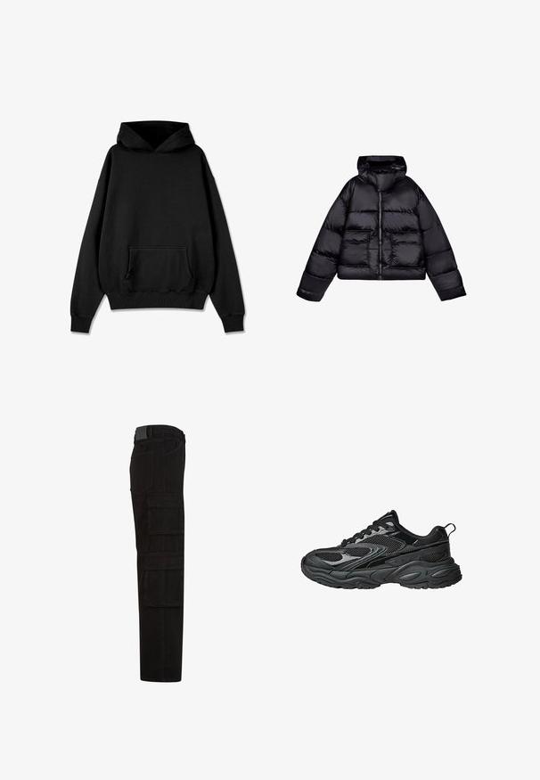 Sort cropped pufferjakke med hætte, der har en glat, blank tekstur, to frontlommer og en central lynlås.; Pegador LOGO OVERSIZED HOODIE - Hættetrøje - vintage black black; Sorte cargobukser med flere store lommer med klap, bæltestropper og lige ben, vist fra siden.; Sort atletisk sneaker lavet af mesh og syntetiske materialer, rund tå, tyk buet sål og teksturerede detaljer. Har snørebånd og hæltab.