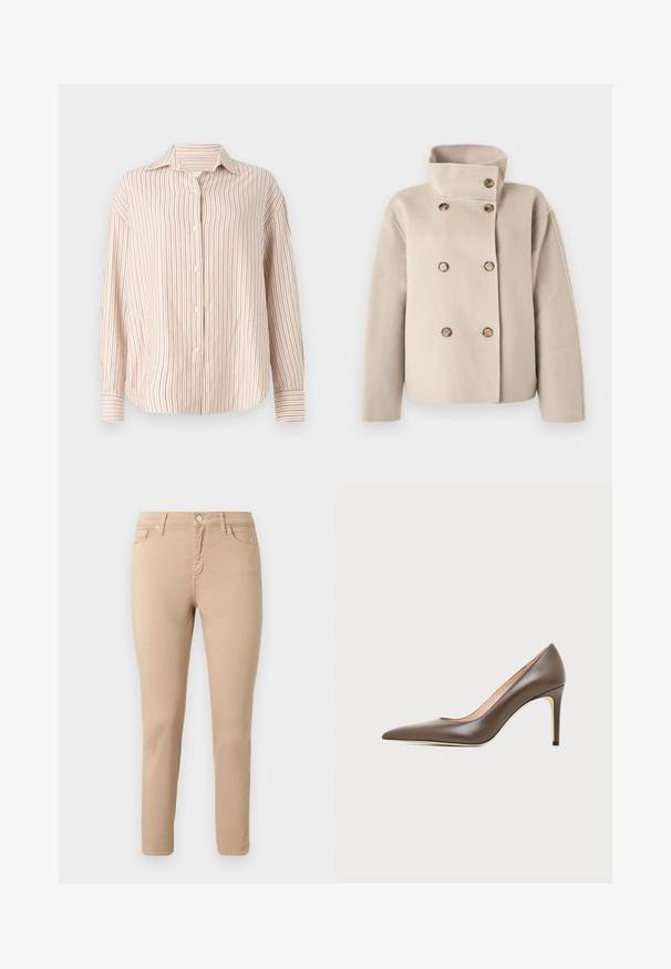Beige, dubbelgeknoopte wollen jas met een hoge kraag en zes bruine knopen, lange mouwen en een rechte pasvorm.; Gestreepte button-up shirt in off-white met dunne verticale rode strepen. Heeft een spread collar en lange mouwen met manchet-einden.; Beige slim-fit broek met knoop aan de voorkant, rits, riemlussen en vijf zakken, afgebeeld tegen een effen lichte achtergrond.; Bruine leren pump met spits toelopende neus, slanke naaldhak en een gladde afwerking op een lichte achtergrond.