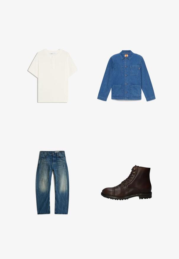 Blauwe denim jas met knopen, lange mouwen, kraag en drie opgestikte zakken aan de voorkant, afgebeeld op een effen witte achtergrond.; Crèmekleurig geribd gebreid T-shirt met korte mouwen, ronde hals en drieknops boord, plat gelegd op een witte achtergrond.; Blauwe spijkerbroek met een vervaagde wassing op de dijen, vijf zakken en een knoop- en ritssluiting, plat gelegd op een witte achtergrond.; Donkergrote leren veterschoenen tot de enkels met een robuuste rubberen zool en metalen veters, gezien vanuit de buitenzijde.