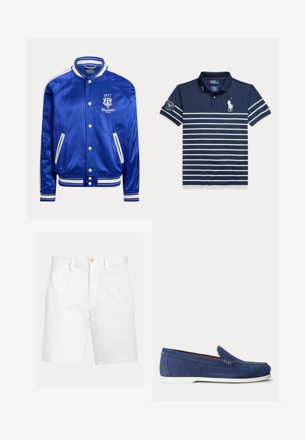 Blaues Satin-Varisty-Jacke mit weiß gestreiftem Kragen, Bündchen und Saum, weißen Druckknöpfen und Wimbledon Polo 1877-Logo auf der Brust.; Marineblaues Poloshirt mit weißen horizontalen Streifen, Ralph Lauren-Logo, Wimbledon-Patch am Ärmel und "2024" auf dem Kragen gedruckt.; Weiße kniehohe Shorts mit Gürtelschlaufen und braunem Knopfverschluss an der Taille, auf schlichtem Hintergrund dargestellt.; Blauer Wildleder-Slipper mit weißer Sohle und beiger Naht am oberen Rand, dargestellt vor einem schlichten weißen Hintergrund.