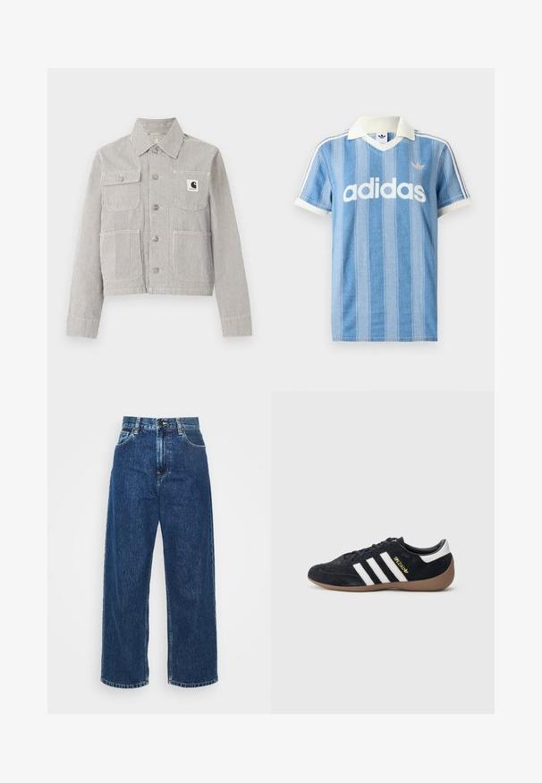 Herrejakke med knapper, kort længde, tynde lodrette sorte og hvide striber, krave, fire forlommer og et Carhartt-logopatch på brystlommen.; Lyseblå polo med korte ærmer og lodrette striber, hvide detaljer og en fremtrædende hvid "adidas"-logo på forsiden.; Lysblå denim brede ben jeans med høj talje, synlig syning og standard lommer. Har en knap- og lynlåslukning.; Sort ruskindssneaker med tre hvide striber, gummisål og et lille gyldent logo på siden. Har en glat sort foring indvendigt.