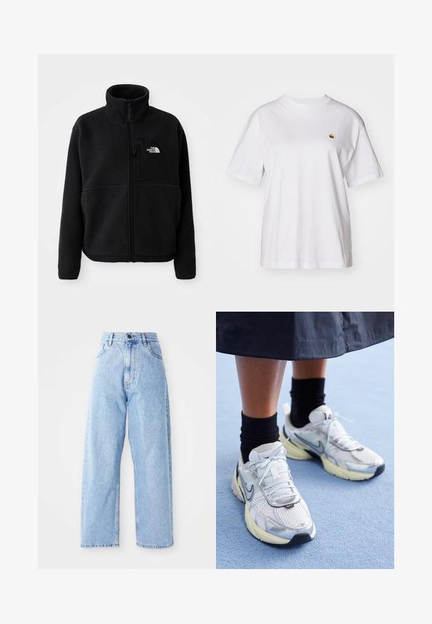 Schwarze Fleecejacke mit hohem Kragen, vollem Reißverschluss und einer linken Brusttasche mit einem Logo. Der Stoff hat eine weiche, strukturierte Oberfläche.; Weißes Baumwoll-T-Shirt mit lockerem Schnitt, kurzen Ärmeln und einem kleinen gestickten Logo auf der linken Brustseite.; Hoch-taillierte hellblaue Jeans mit geraden, weiten Beinen, vorderem Knopf, Reißverschluss und Front- sowie Gesäßtaschen.; Weiße und silberne Nike-Sneaker aus Mesh-Gewebe, mit reflektierenden Akzenten und einer beigen Sohle. Getragen mit schwarzen Socken und stehend auf einer blauen Fläche.