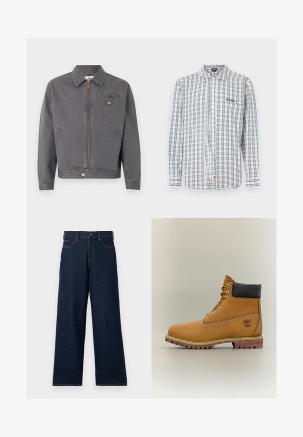 Veste de travail grise zippée avec col, poche poitrine zippée, poches latérales et petit écusson logo sur la poitrine et la manche.; Chemise à carreaux boutonnée en blanc, vert et bleu. Elle comporte des manches longues, un col, deux poches avant et une broderie de logo sur la poitrine.; Jean en denim bleu foncé à jambes larges, avec une taille haute, des passants pour ceinture, des poches avant et des détails de couture contrastants.; Bottine en cuir marron avec col noir, lacets jaunes et semelle beige. Présente un logo et des détails de couture blanche. Semelle extérieure à traction robuste.