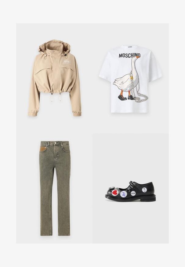 Beskåret beige jakke med justerbar hætte, elastisk bund og manchetter. Har en frontlomme og logo på brystet, lavet af letvægtsstof.; Hvid bomuld t-shirt med trykt tegneseriegås iført sorte sko og perlekæde, med teksten "MOSCHINO" over motivet.; Grønne denimjeans med lige ben, der har en brun corduroy-lomme som accent og subtilt slid på hele stoffet.; Sort læder Mary Jane sko med en rem og spænde, prydet med forskellige runde klistermærker i røde, blå og hvide nuancer. Flad såldesign.